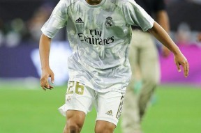 leyu-转折点！利物浦再遭质疑，CBA季后赛今晚攻防权衡，压力陡增，临场指挥获称赞的简单介绍